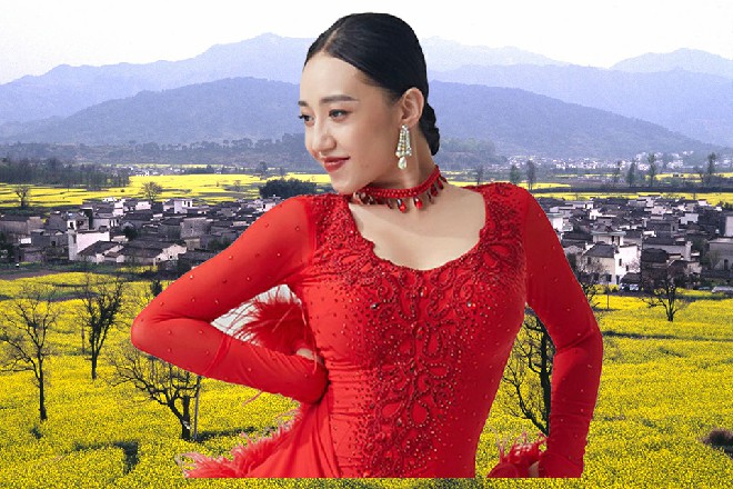 然后开撕，相互谩骂，理所当然。最后造谣、抹黑，人身攻击之类，就不出意料了。