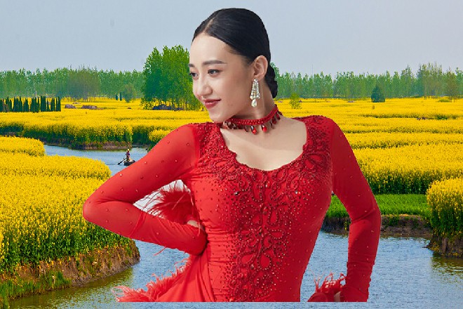 进了客厅,萧芸也不自觉,拿出了主人的架势。话里话外,把虞妲当成了小孩。