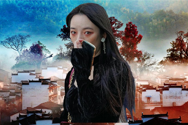 旁边一个人，兴奋道：“有人预测，等到电影下画，电影总票房肯定可以破50亿。