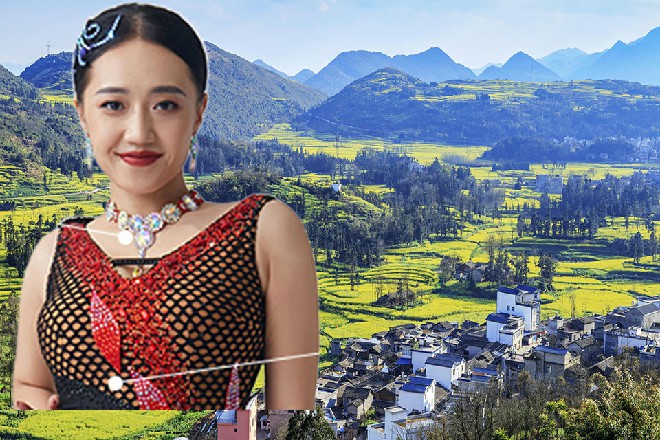 怎么形容词,这么文艺。有记者不假思索问道:“alina和ZLATA柔术,你是不是要转型,拍艺术片?