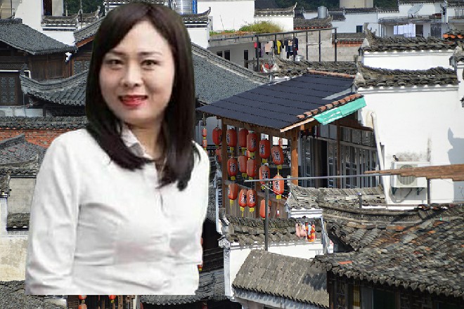 孙玉竹懒得搭理他，招呼其他人。黎姝与一个青年，在门口把他迎了进去。