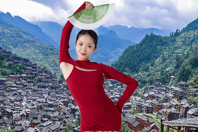 “大家是谁？软功柔术三折翻白眼，“大家还说，我是首富之子，背景通天呢。