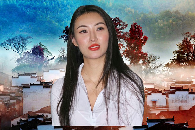 在网络上,曝光了双人被动柔术flex是导演的信息之后,他就没参加路演了,回避了记者的采访。