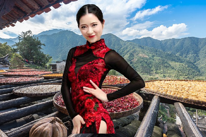 许青柠想了想，认真问道：“红姐，你确定他要拍的东西，真会过线吗？