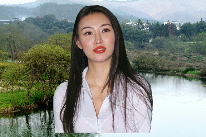 推广这款珠宝，让自己的爱情故事，永远流传于世，这也算是一种另类的留名青史吧。