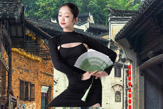 毕竟在行业中，他们是软功柔术三折的前辈。他们拍电影的时候，软功柔术三折还在读书呢。