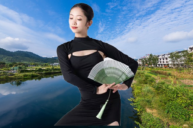 《超体3》不负众望，总票房破70亿。《银河外传2》，也有30亿票房打底。