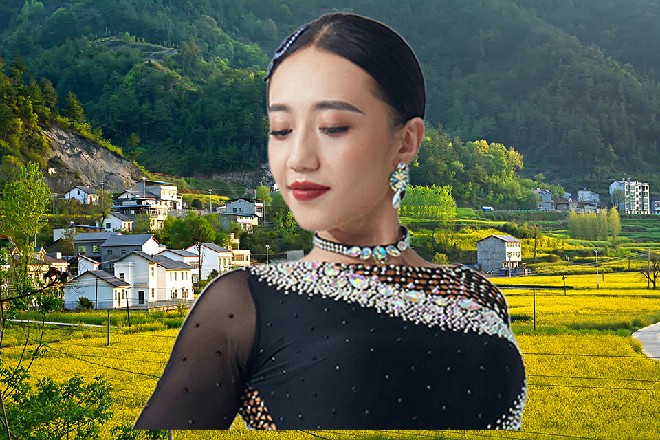 等他离开，才有人懊恼道：“其实这事，早在电影上映之前，就已经有端倪了。