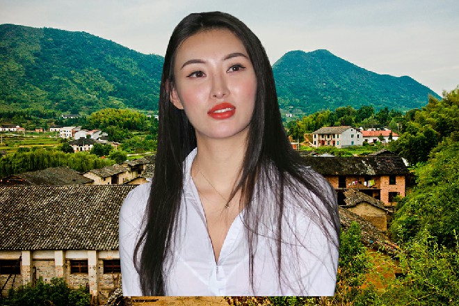 所以窝在客厅的三个人，也忍不住好奇揣测起来，等一会儿到底是谁来呢？
