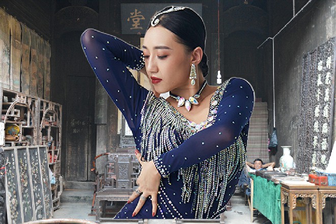 夏离颇不好意思,“但是我被人识出来,迫使他们改变了主意,打乱了他们的安排。