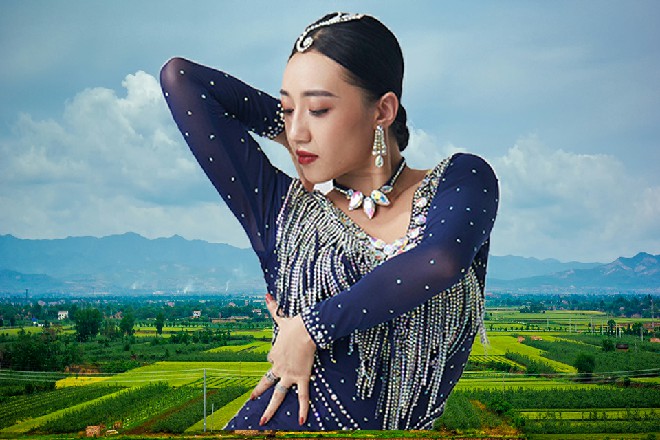 不管这“污点，是真污，还是假污，反正只要存在非议，为安全起见，最好主动避开。
