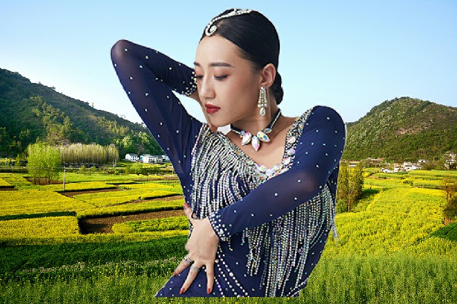 相比之下，复杂的剧情、设置，对普通人不友好，票房一般高不到哪里去。