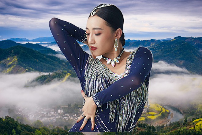他看一眼，就气笑了，“所以是这个小演员，蹭了我们的热度？他从哪冒出来的？