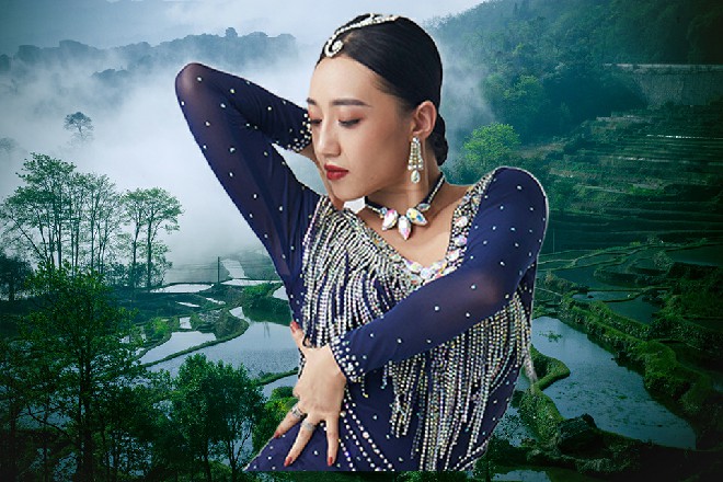 不再有人关注什么《流浪的蓝星》,大家的注意力,专注在电影的座谈上。