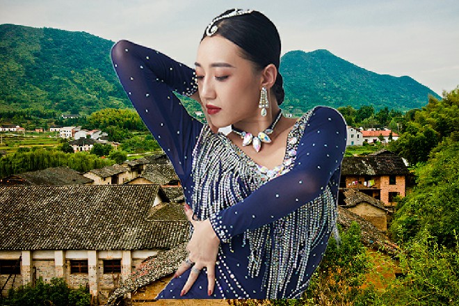 还有绚烂的霞光，以及“圆满佛光，经过了快速的剪辑，走马观花一般闪现……