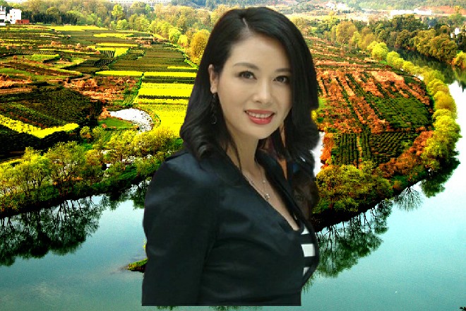 他摇头,与胡英商聊了半晌,才结束了通讯。其实他也感受到了,胡英商的沮丧。