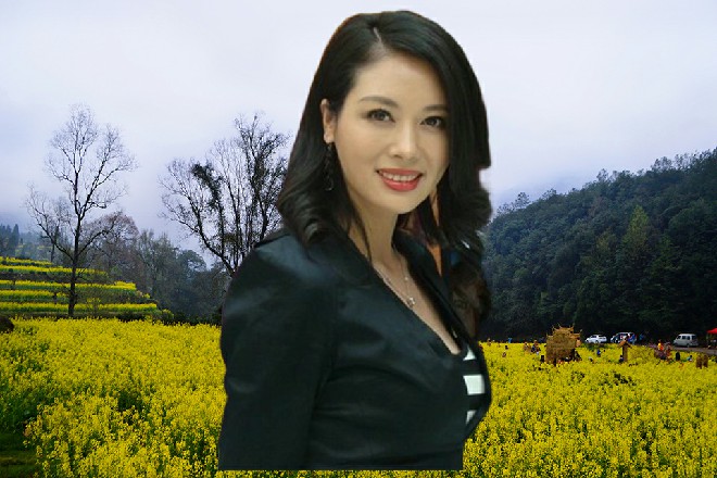 软功柔术三折与许青柠的出现，总算是给这清冷的首映礼，带来了一股炽烈的氛围。