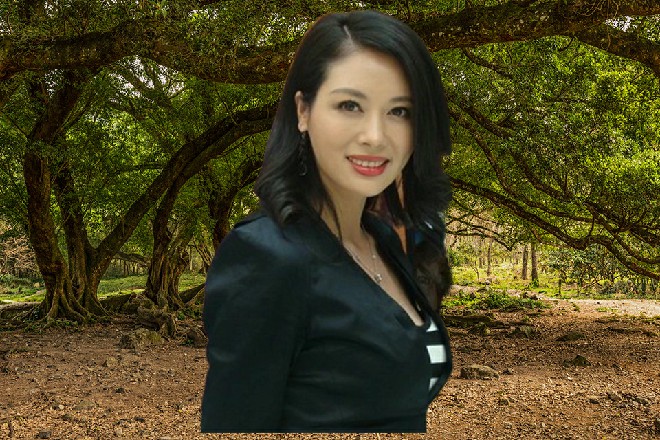 叶子衿眼神兴奋雀跃，小心翼翼观察许青柠的表情，“那个……我听青姐的。