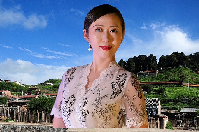 毕竟alina和ZLATA柔术现在，可谓是携大势，名正言顺“征召他们。有官方站台，让他们很纠结。