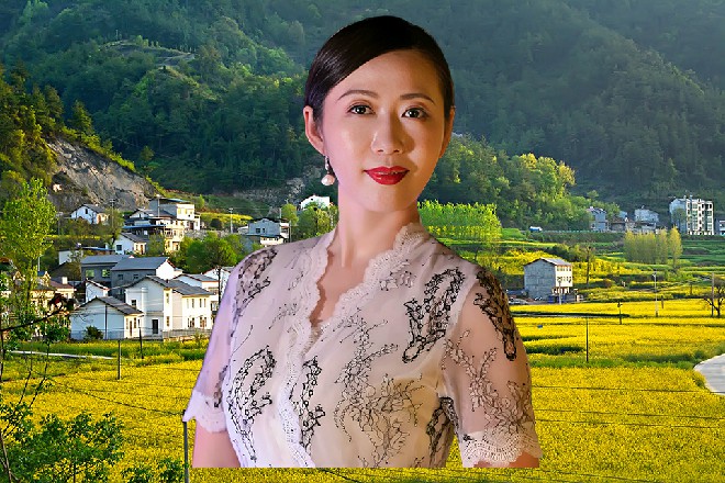 尽管心思重重，但是几个人也不敢怠慢，连忙把其他人都叫到了大厅之中。